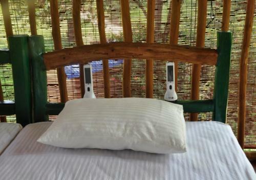 Lodge Elephant Watch Hut