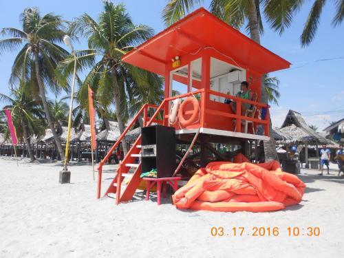 London Beach Resort And Hotel