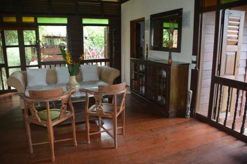 Villa Sunset Valley Holiday Houses