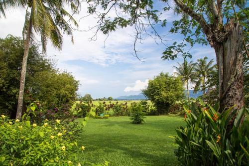 Villa Sunset Valley Holiday Houses