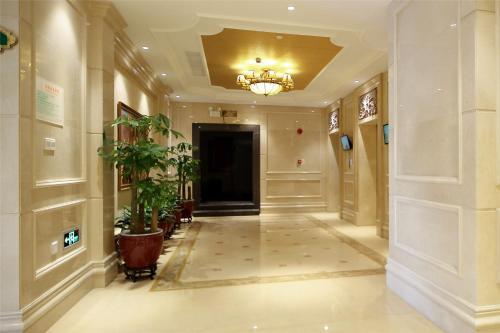 Vienna Hotel Shunde Longjia Exhibition Center