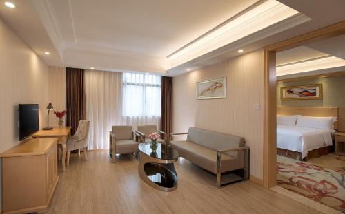Vienna Hotel Shunde Longjia Exhibition Center