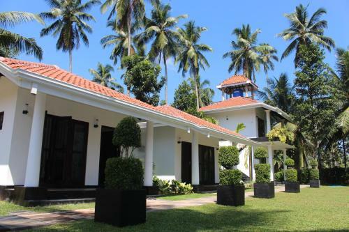 Adenlanka Villa