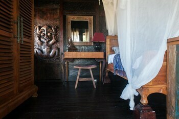 Most Exotic Beachfront Villa Keong