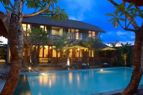 Hotel Warisan Heritage Resort & Resto