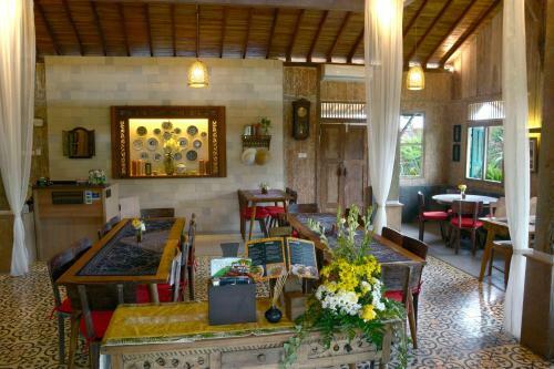 Hotel Warisan Heritage Resort & Resto