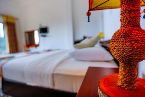 Hotel Thuruliya Lodge