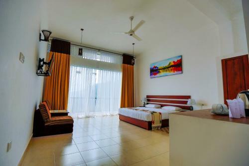 Hotel Thuruliya Lodge