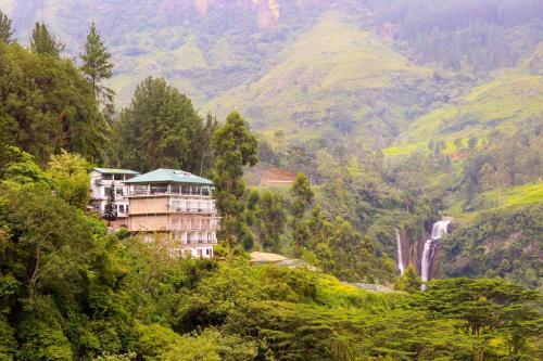 Hotel Thuruliya Lodge