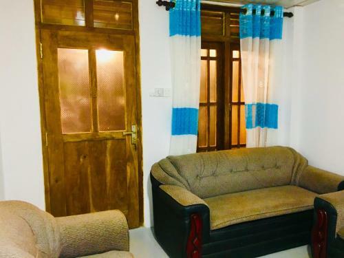 Hostal Sea Breeze Garden