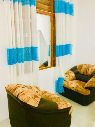 Hostal Sea Breeze Garden