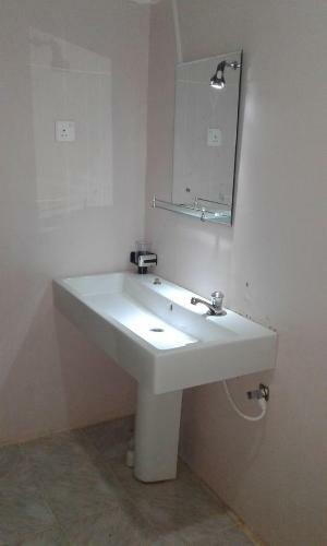 Hostal Sea Breeze Garden
