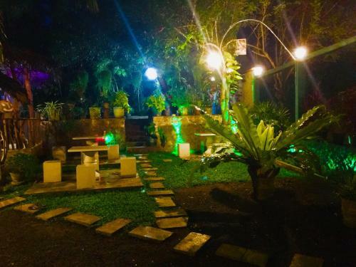 Hostal Sea Breeze Garden