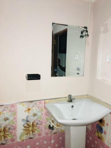 Hostal Sea Breeze Garden
