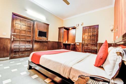 Oyo 2072 Hotel Indigo Heritage