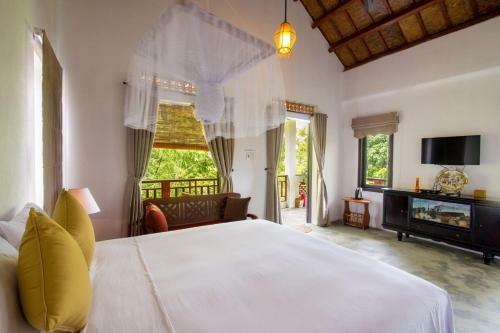 Blue Beach Village