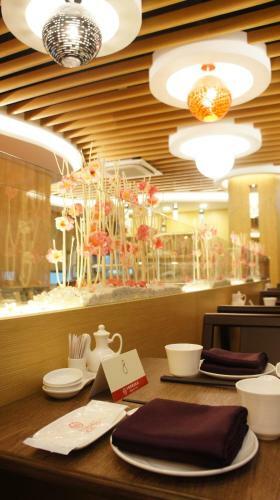 Happiness Inn Hotel