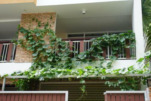 Aparthotel Ananas Family Hotel