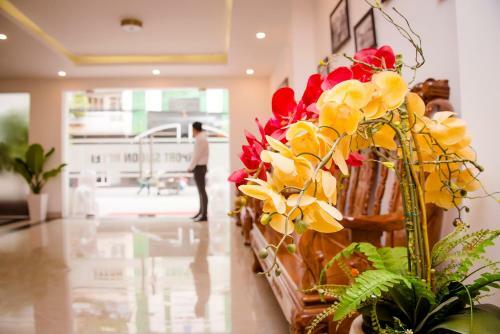 Airport Lucky Star Hotel