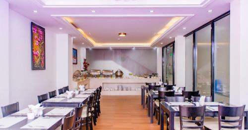 Airport Lucky Star Hotel