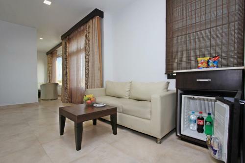 Hotel Ambaari Suites