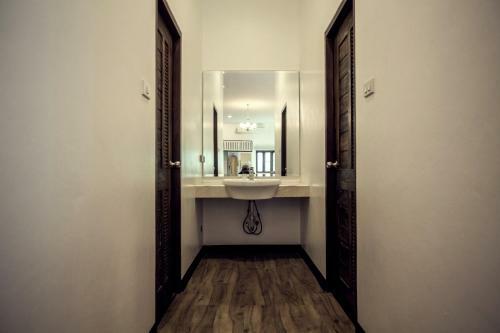 Hostal Bura Phat Resort