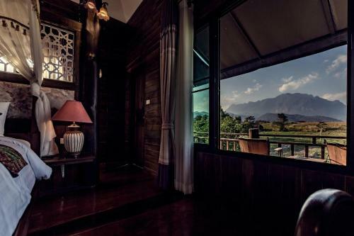 Hostal Bura Phat Resort