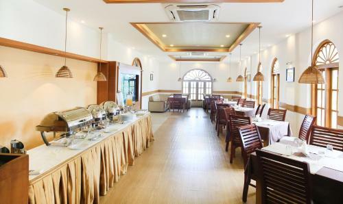 Hotel Esha Heritage Inn