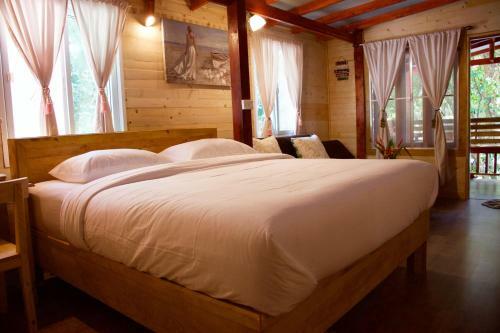 Hotel Lazy Hut