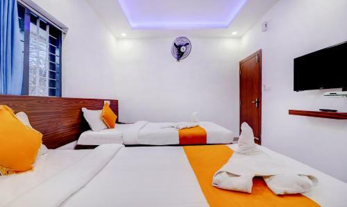 Hostal Adathara Auditorium Ap Residency