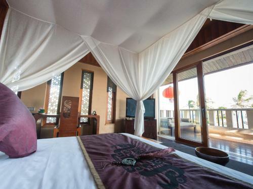 Villa Maritime Seclusive Life Perfume Bay