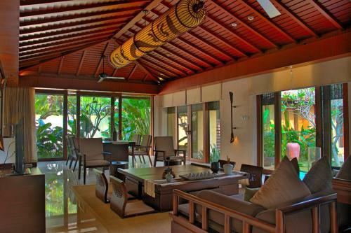 Villa Maritime Seclusive Life Perfume Bay