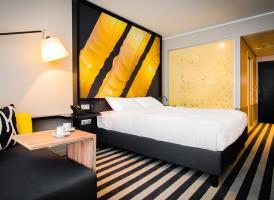 Simon Hotel