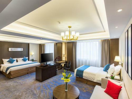 Wan Yue Grand Skylight Hotel
