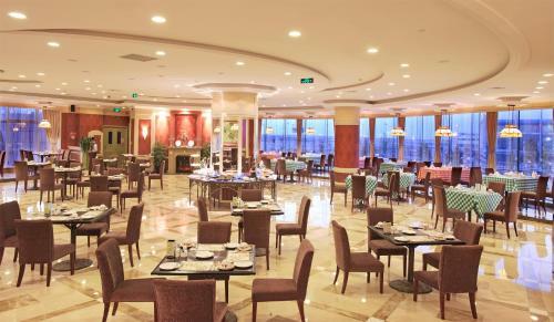 Xinjiang Tianyuan Hotel