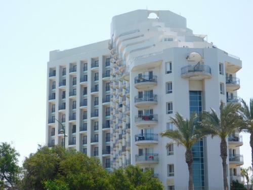 Sunrise Apartment