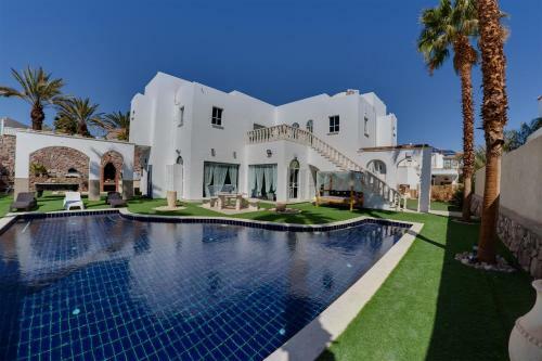 Hotel Custo Dive Resort