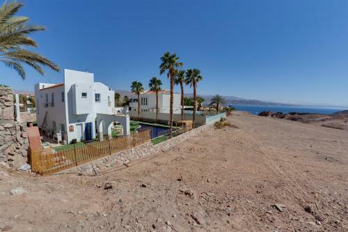 Hotel Custo Dive Resort