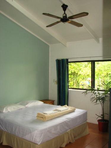 Hostal Aremango Guesthouse
