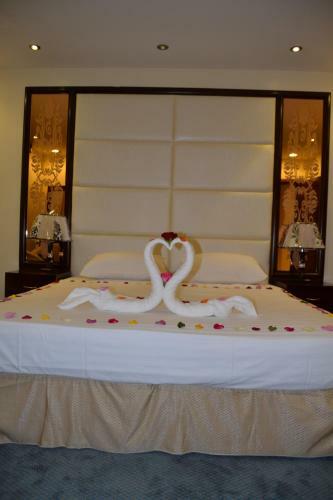 Apartamento Makarm Palm Hotel Suites