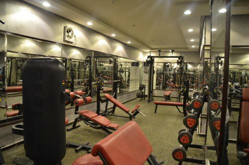 Apartamento Makarm Palm Hotel Suites