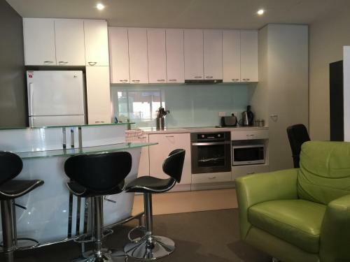 Port Melbourne Beach Apartment