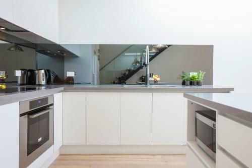 Hostal Boutique Stays - Contempo