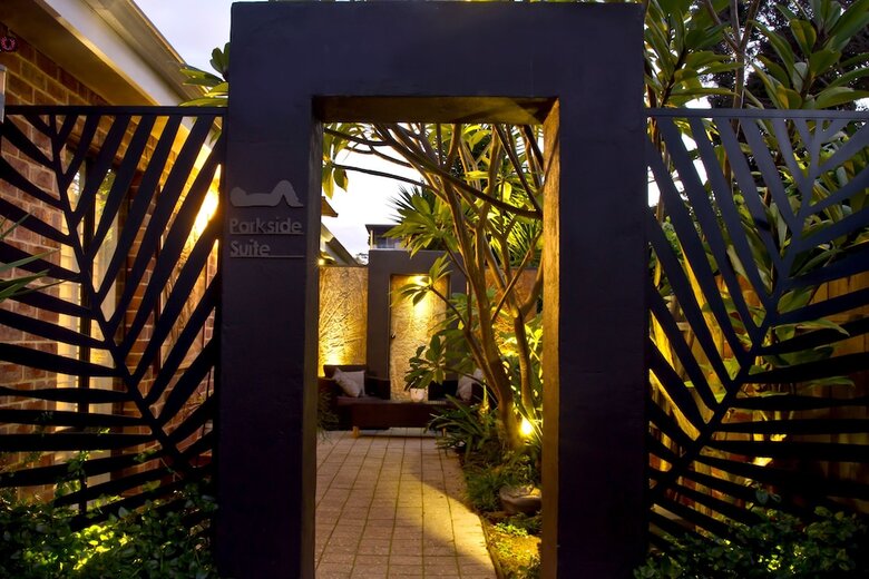 Bed & Breakfast Haven On The Park