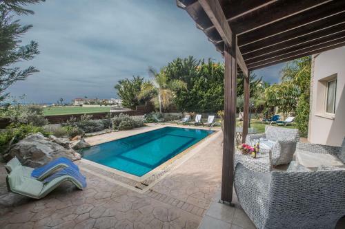 Sunny Coast Villa