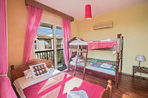 Sunny Coast Villa