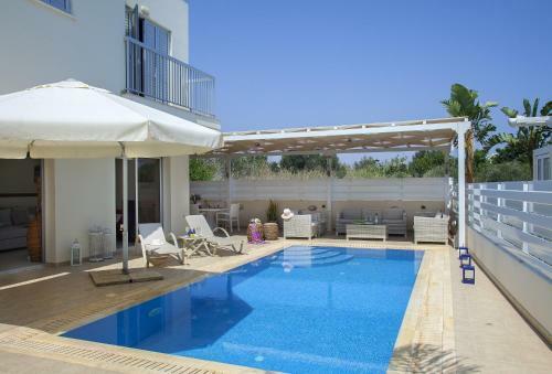 Villa Posidonas 3
