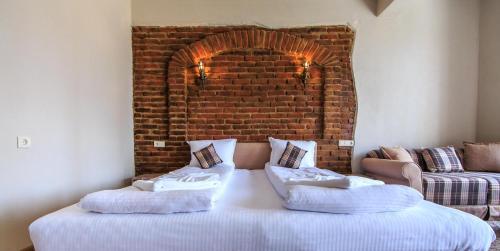 Valentina Castle Hotel & Spa