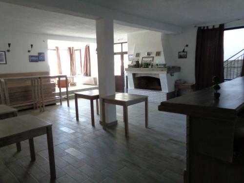 Hostal Cloudbase Guesthouse
