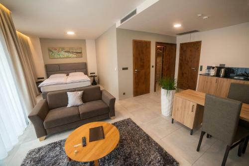 Mg Restaurace/luxury Apartments